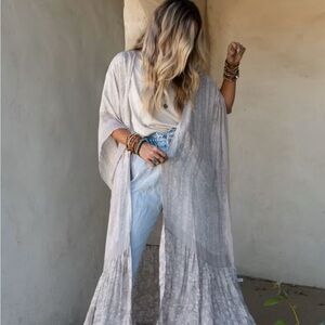 PAISLEY TAPESTRY FREE FLOW
DUSTER KIMONO
